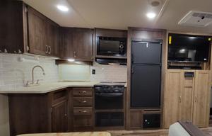 Large Shower☆Outdoor kitchen☆Slide out☆ BUNKS