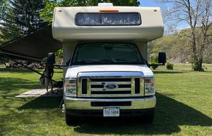 2019 Coachmen RV Leprechaun 260RS Ford 350 RV rental photo 3