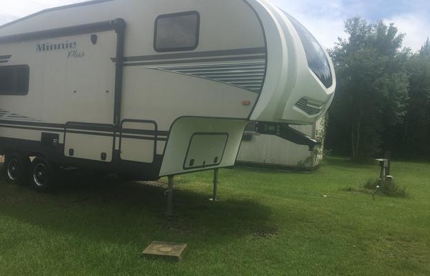 2019 Winnebago Minnie Winnie 26A-  lovers getaway