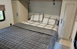 Spacious Shasta I-5–Sleeps 10 | Triple A/C & Bunks