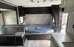 2022 Jayco Flight SLX BAJA