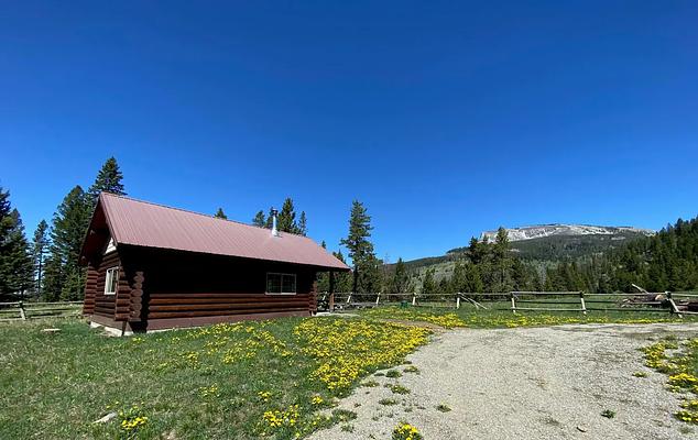 CABIN, Loop: CRANDALL CREEK CABIN
