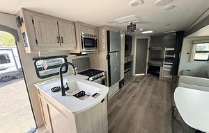 NEW 2026 Coachmen Catalina Legacy Edition 273DBH