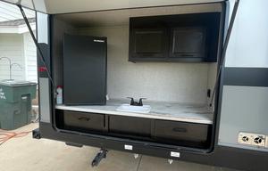 Large Bunkhouse w/King Bed & Outdoor Kitchen