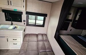 Book Your Family Get Away in our Jayflight 264BH
