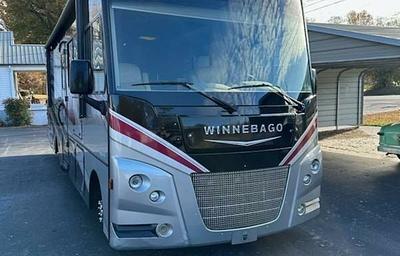 2017 Winnebago Sunstar 31BE "Big Beauty"