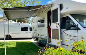 23" 2007 WINNEBAGO VIEW - DIESEL