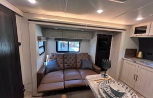268FKBS - Blue Peaks Rendezvous - Luxury Camping
