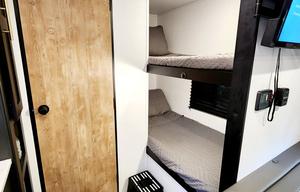 "Lightweight" 5-6 member Family Bunkhouse *SOLAR*!