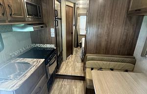 2019 Gulf-stream Conquest Class C