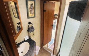 Spacious Toy Hauler Sleeps 8+ Patio/Garage