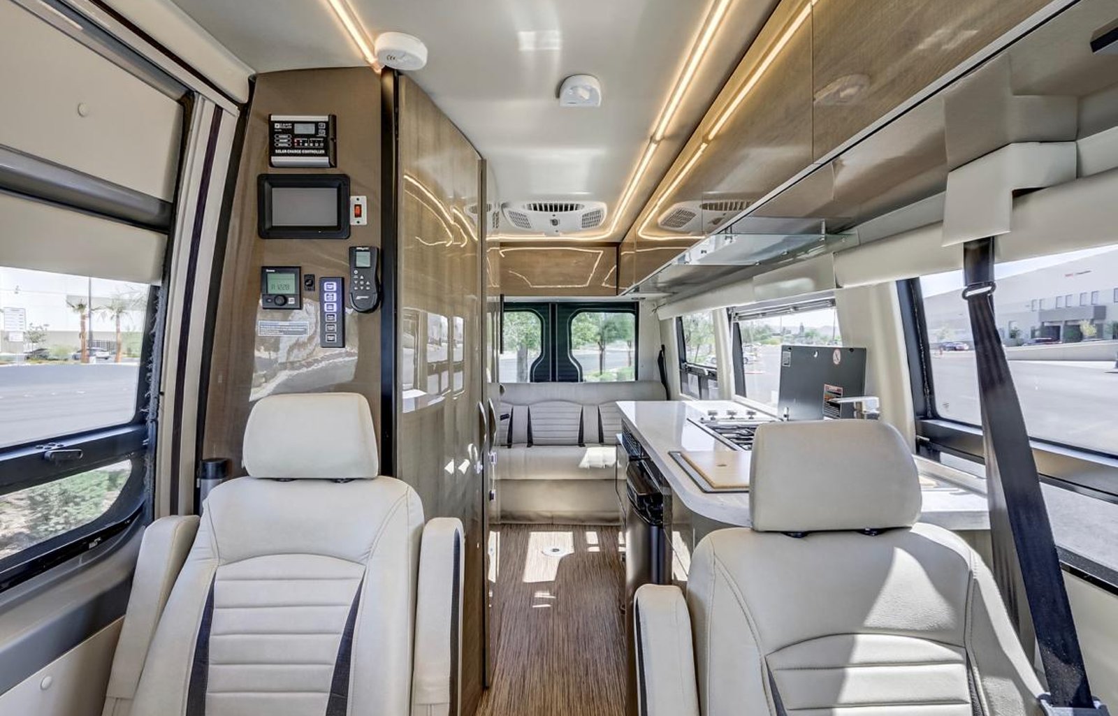 The Edna Express: Winnebago Era 170X w/AC & Shower