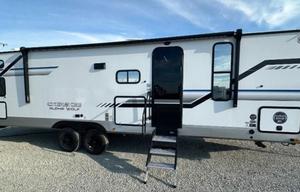2025 Alpha Wolf Bunkhouse | Sleeps 8 | Deliverable