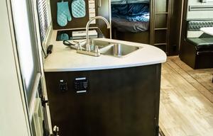 Spacious Travel Trailer | Family & Hunting ready