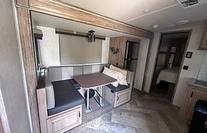 2021 SolAire Ultra Lite 243BHS RV rental photo 12