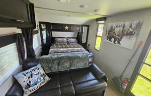 Lucy the Grey Wolf w/bunkhouse family Camper