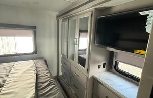 2025 Thor Motor Coach Hurricane 29M