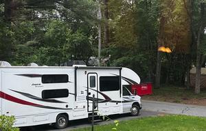 2018 Redhawk SE 31xl RV rental photo 2