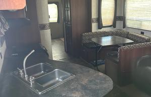 2012 CrossRoads RV Zinger ZT28BH