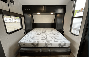 2021 Cherokee Wolf Pup Black Label 16PFBL RV rental photo 6
