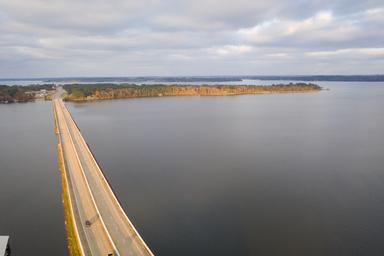 Lake Palestine Resort