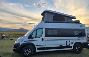 Brand New•Shower•Solar•Fridge•Stove•Generator