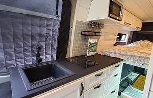 2022 Activan Mercedes-Benz 2500 Sprinter 170 4X4