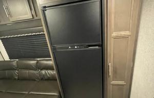 2020 Dutchmen RV Coleman Lantern LT Series 202RDWE