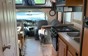 COMFORT HAVEN Class C 26’ - Sleeps 6