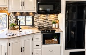 Coachmen Mirada 34BH – Spacious Class A Family RV