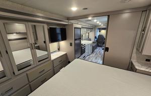 Thor Hurricane 29M