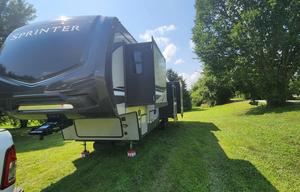 2021 Keystone RV Sprinter Limited 3570LFT
