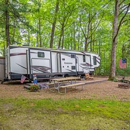 Campers Paradise Campground & Cabins