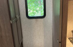Sir Sleeps-A-Lot 2019 Coachmen Mirada 35BH Bunks