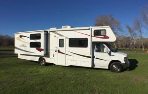 Sunseeker 32', Family Size Camping Machine, Luxury. This Motorhome is custom made, will make your trip unforgettable.