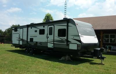 Clark's Comfy Camper-sleeps 9