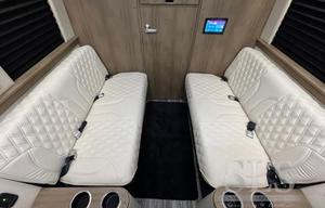 2024 Midwest Automotive Designs Daycruiser D6