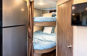 2026•Sleeps 8•Full Bunks•Slide-Out•Outdoor Kitchen