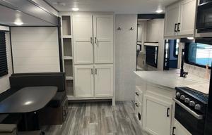 2024 Jayco Jay Flight SLX 284BHS RV rental photo 8