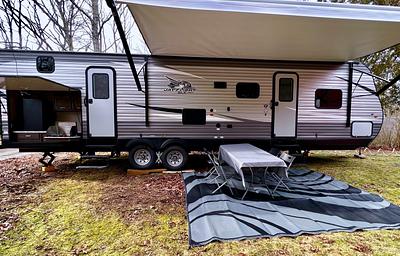 Fully Stocked Bunkhouse RV - Book Your Adventure!