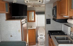 2002 Winnebago Vista 26P