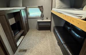 Haven on wheels! 2018 Crossroads Zinger Sleeps 10+