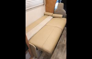 "Daphne" the Winnebago Minnie Winnie 25B