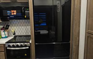 Z&S home on wheels with kids bunk room