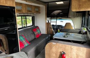 2021 Coachmen RV Leprechaun 311FS Ford 450
