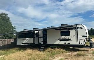2025 Grand Surveyor 305RLBS