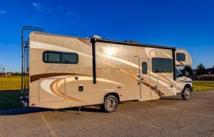 Thor Motor Coach Four Winds 31W
