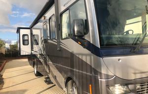 Two Pop Outs - Spacious  & Modern