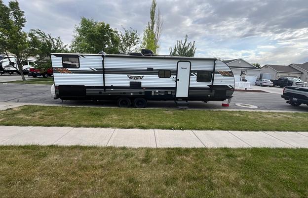 Big Family Friendly Trailer - Wildwood Bunkhouse