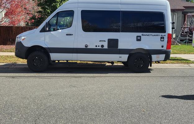 2023 Mercedes 4X4 Thor Motor Coach Sanctuary 19L